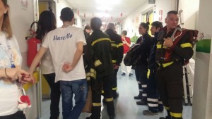 I volontari più i Vigili del Fuoco